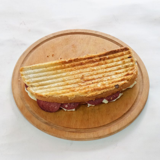 Sucuklu Tost